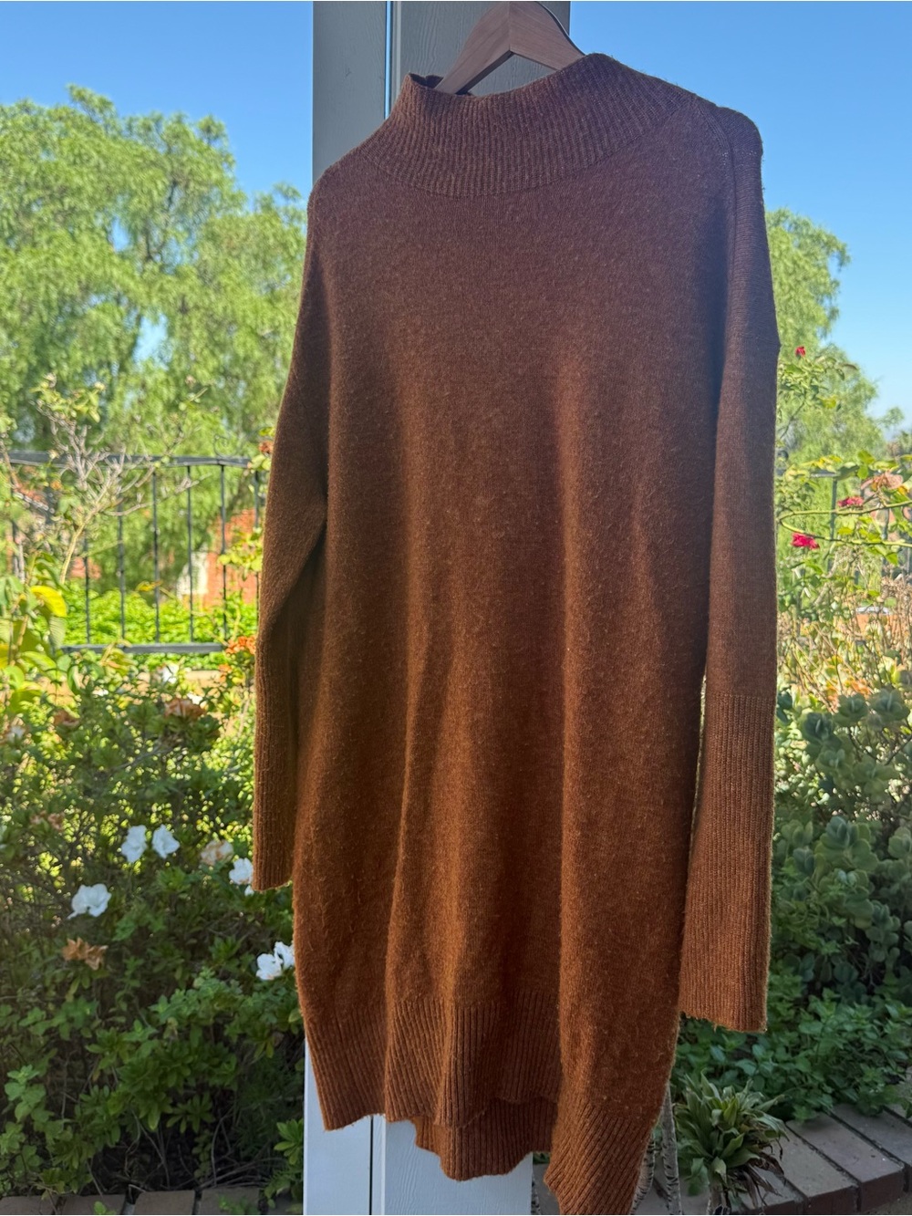 a new day Men's Brown Turtleneck Sweater - Soft Knit